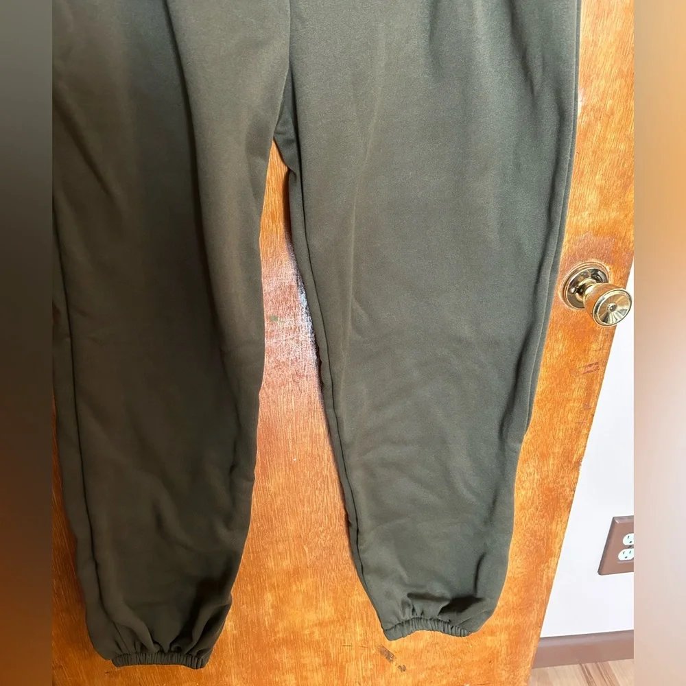 Women’s loose fit sweatpants, wide legs - Picture 3 of 5